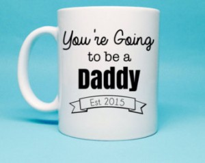 Creative way to Announce Pregnancy with a Mug
